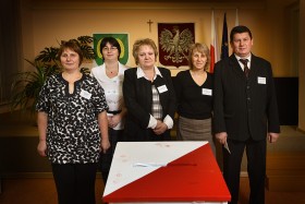 Wybory Samorządowe 2010 Kowiesy, OKW nr 1. Od lewej: Wiesława Szumna, Dorota Konarska, Bogusława Kwiatkowska, Anna Gwardynska, Dariusz Sobczak.