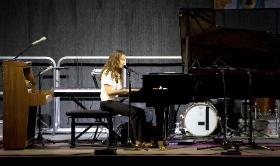 „Mam nadzieję, że nasiąkam całym Brunonem Schulzem i całą Olgą Tokarczuk, całym Lutosławskim, że mam tę cząstkę, która jest w nich, bo są częścią mojej kultury”.