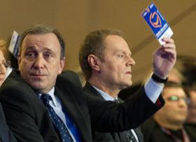 Grzegorz Schetyna i Donald Tusk na Radzie Krajowej PO
