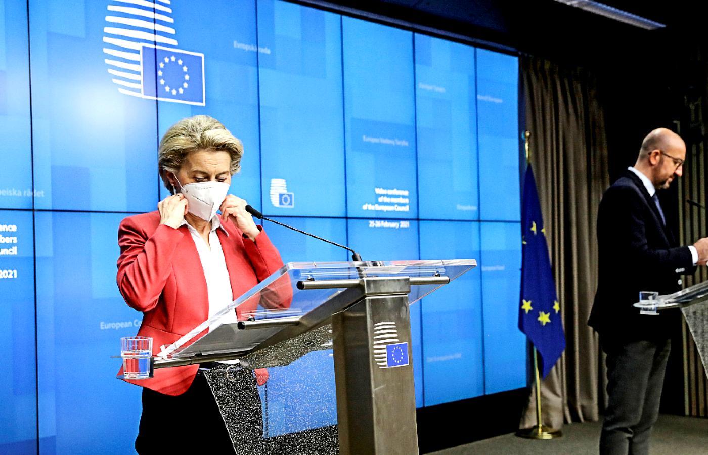 Szefowa Komisji Europejskiej Ursula von der Leyen oraz szef Rady Europejskiej Charles Michel. 25 lutego 2021 r.