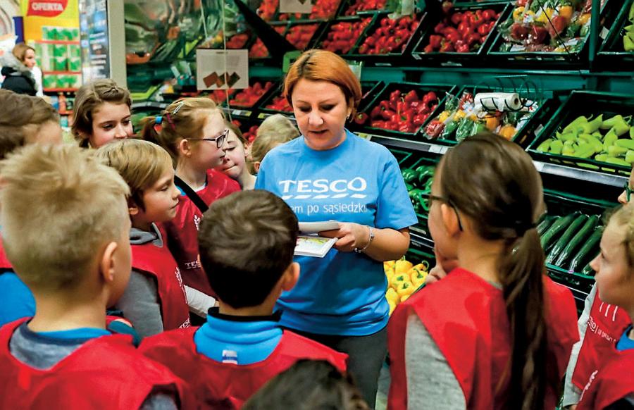 W gdyńskich hipermarketach Tesco odbywają się wycieczki edukacyjne dla najmłodszych w ramach ogólnopolskiego programu Od uprawy do potrawy.