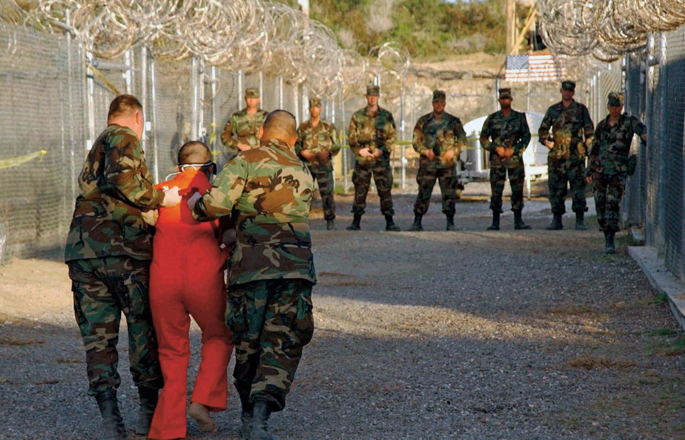 Więzienie w Guantanamo nazywane jest przez Amnesty International skandalem dla praw człowieka.