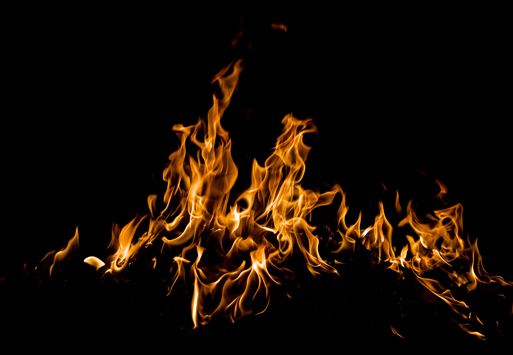 Homininy nie potrzebowały Prometeusza. Rozpalały ogień 400 tys. lat temu
