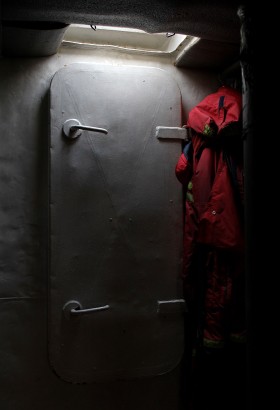 Kombinezon, sztormiak jest niezbędny.