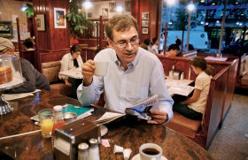 Orhan Pamuk musi wyjść z domu do pracy, nie potrafi pisać w sypialni czy w salonie