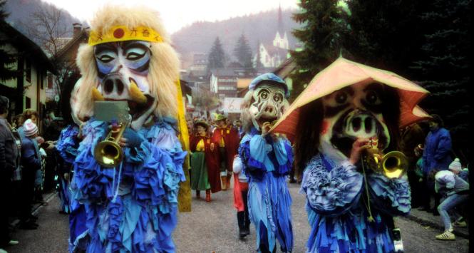 Parada karnawałowa w zbiorach Europeany