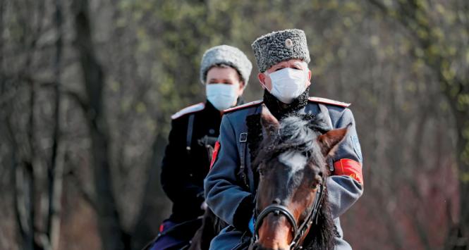Kozacki patrol na ulicach Moskwy.