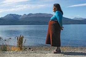 Punktem docelowym podróży Salopka jest Ziemia Ognista, na południu Chile. Na zdjęciu autochtonka należąca do plemienia Yaghan.