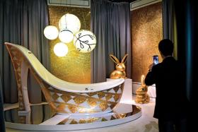 Targi designu w Mediolanie. Na wielkich imprezach najłatwiej zaobserwować zmieniające się trendy.