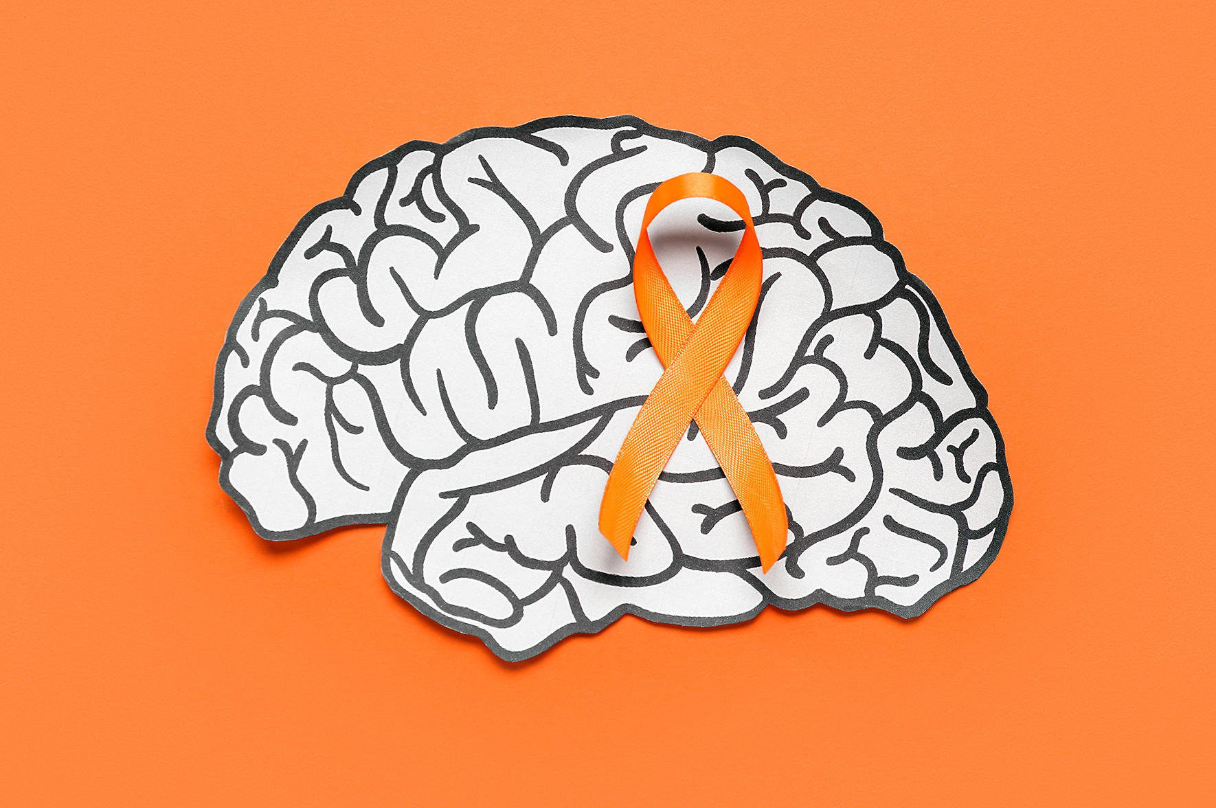 Krzysztof Selmaj: „Podwójne uderzenie” na stwardnienie rozsiane może przynieść efekty