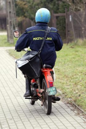 Poczta Polska ma ponad 8 tys. placówek, połowa z nich znajduje się na terenach wiejskich.