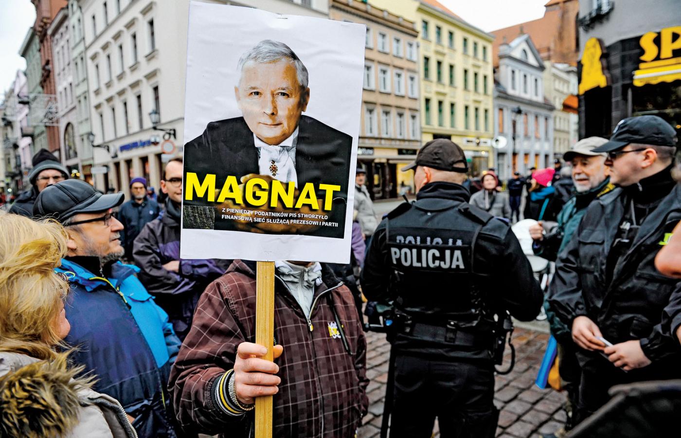 Protest Komitetu Obrony Demokracji w Toruniu, grudzień 2015 r.