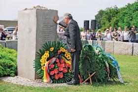 Jedwabne: Polacy sprawcami czy ofiarami