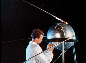 Sputnik – pierwszy sztuczny satelita Ziemi.
