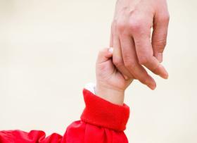 Teraz zbierane są pieniądze na prawie 8-miesięczny pobyt Doroty i Julki w Paley Advanced Limb Lengthening Institute w USA.