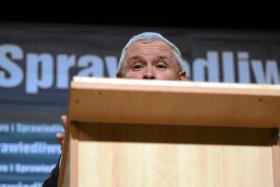 Jarosław Kaczyński w ostatnim rankingu zaufania ma 17 proc. wskazań, znacznie mniej od Bronisława Komorowskiego i Ewy Kopacz, a nawet od Pawła Kukiza.