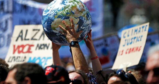 Protest na rzecz walki ze zmianami klimatycznymi. Rzym, kwiecień 2019 r.