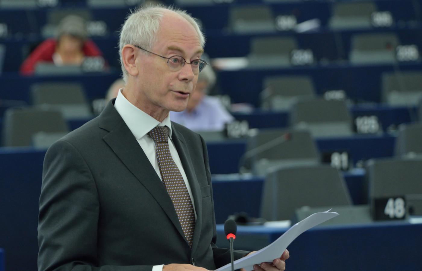 Van Rompuy poprosił szefów państw i rządów o udzielenie odpowiedzi na trzynaście pytań dotyczących przyszłości UE.