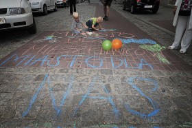 W czasie odbywającego się w czerwcu Poznaniu I Kongresu Ruchów Miejskich przedstawiciele kilkudziesięciu organizacji w symboliczny sposób przejęli na kilka godzin ul. Wrocławską.