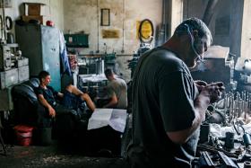 W części warsztatowej dorabia się co potrzeba.