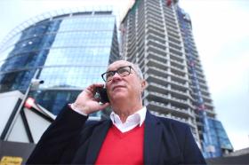 Czarzasty będzie miał największy wpływ na to, czyj ból zostanie uśmierzony. Jako patron połączenia SLD z Wiosną i koalicji z Razem spaja też sojusz personalnie.