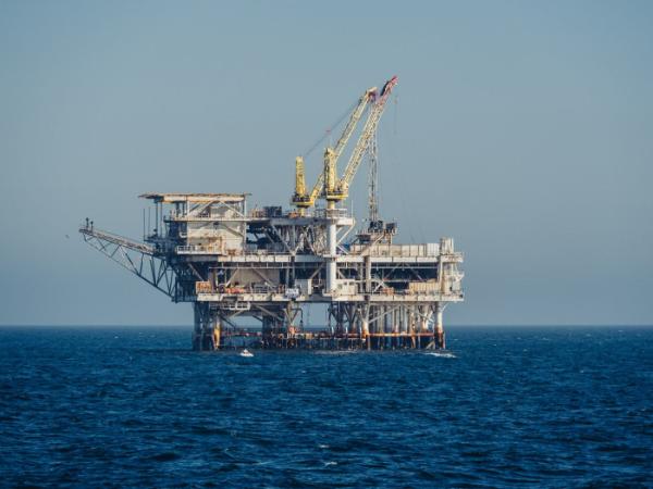 Kanadyjska spółka Central European Petroleum (CEP), prowadząca odwierty na Bałtyku kilka mil od Świnoujścia, poinformowała, że odkryte złoże Wolin East może zawierać 22 mln ton wydobywalnych węglowodorów w postaci ropy naftowej i kondensatu oraz 5 mld m sześc. gazu o jakości handlowej.