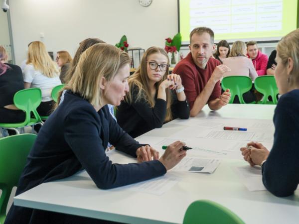 Komunikacja naukowa - warsztaty wdrozeniowe dla naukowców i naukowczyń
