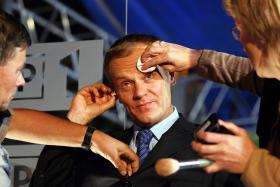 Donald Tusk uchodził za mistrza socjotechniki, marketingowej „ściemy”, polityka, który z piaru zrobił swój znak firmowy.