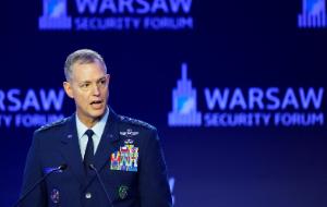 Naczelny Dowódca Sojuszniczych Sił NATO w Europie Alexus Grynkewich podczas Warsaw Security Forum w Warszawie, 12 października 2026 r.