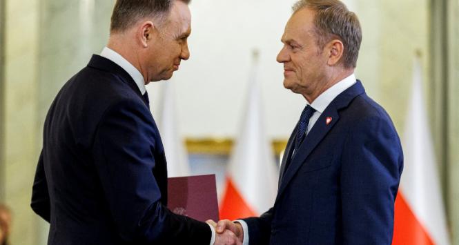 Prezydent i premier podczas zaprzysiężenia rządu Donalda Tuska, 13 grudnia 2023 r.