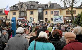 Kolejne urodziny ściągają do Torunia rzesze wiernych słuchaczy. Na fot. 18 urodziny radia.