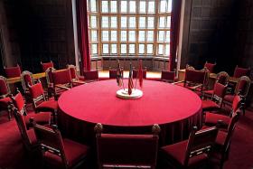 Miejsce obrad plenarnych w Cecilienhoff w Poczdamie, fotografia współczesna