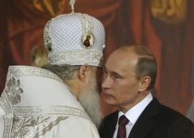 Były prezydent Rosji, Władimir Putin. Z powodu ujawnienia jego romansu z mistrzynią olimpijską w gimnastyce artystycznej Aliną Kabajewą zamknięto nawet jedną z rosyjskich gazet.