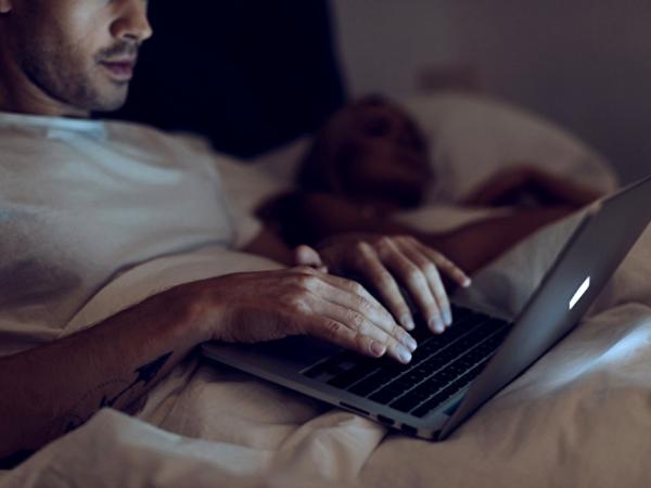 Czy Francuzi zrobią kolejną rewolucję, tym razem pod sztandarem pornografii?