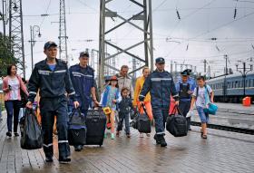 Uchodźcy z Donbasu we Lwowie. Już słychać narzekania, że są roszczeniowi i mówią po rosyjsku.