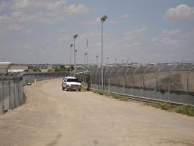 Apogeum stosunku Trumpa do Ameryki Łacińskiej była zapowiedź zbudowania wzdłuż całej granicy anerykańsko-meksykańskiej muru separacyjnego. Na zdjęciu granica między San Diego a Tijuaną.
