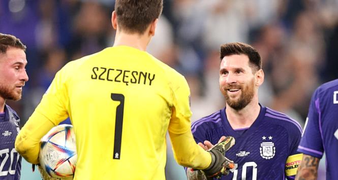 Katar 2022. Wojciech Szczęsny obronił karnego wykonywanego przez Leo Messiego. Ale Polska przegrała z Argentyną 0:2.