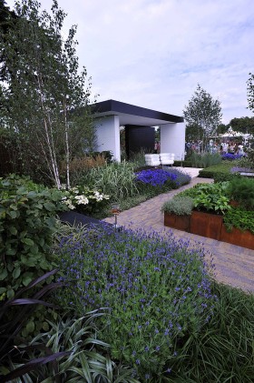 Podziwiając kwiaty na wystawie, można zapomnieć, że to nie tylko pokaz piękna, ale i bezlitosna konkurencja.