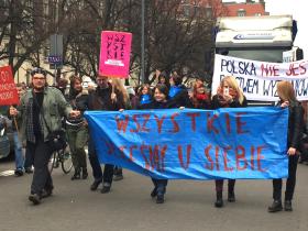 Początek Manify: w tym roku demonstracja rozpoczęła się przy al. Wyzwolenia.