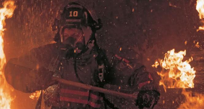 „Dym”, twórca serii: Dennis Lehane.