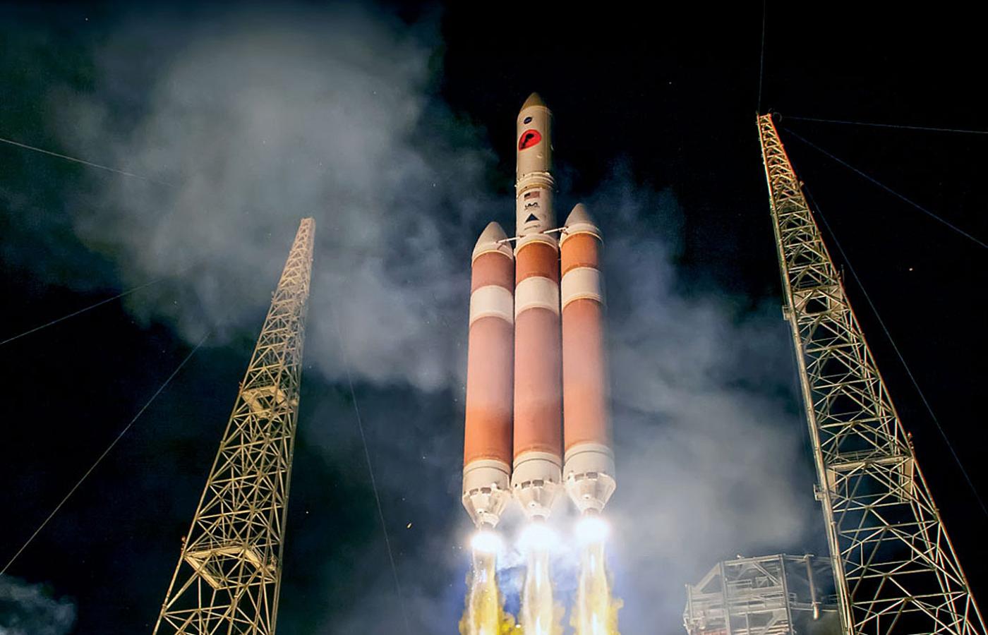 Start rakiety Delta IV Heavy z sondą Parker Solar Probe, 12 sierpnia 2018 r., Floryda.
