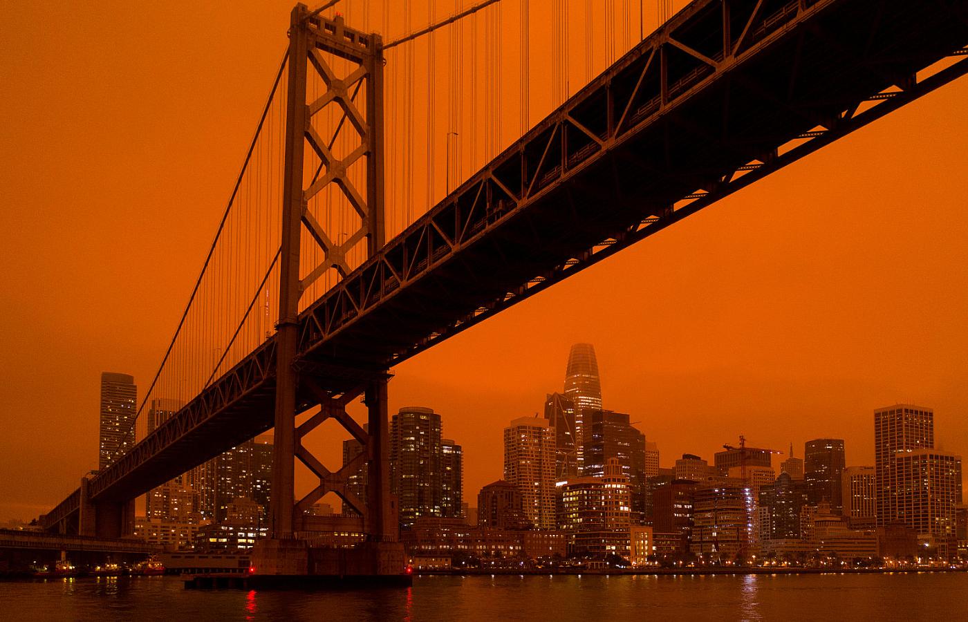 Pożary w Kalifornii. Pomarańczowe niebo nad San Francisco