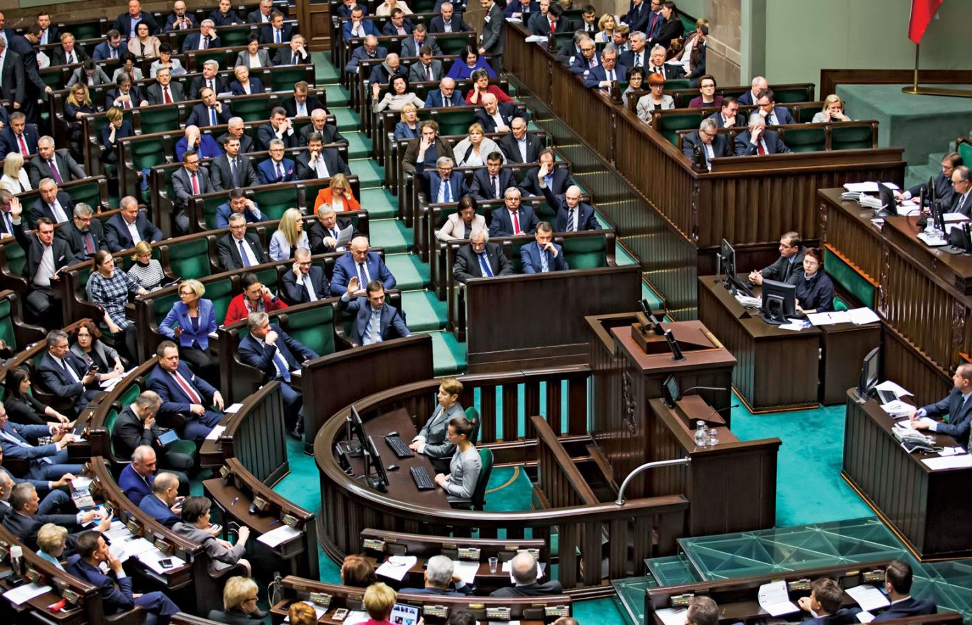 Niezadowolenie z pracy Sejmu w porównaniu z grudniem ubiegłego roku wzrosło o 9 pkt proc.