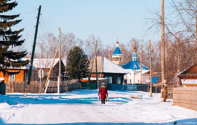 Wioska Teguldet, gdzie mieszkają ostatni Czułymcy, leży daleko za Uralem, na Nizinie Zachodniosyberyjskiej. Do najbliższego miasta, Tomska, jedzie się stąd 250 km.