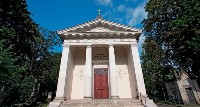 XIX-wieczna kaplica Halpertów na cmentarzu ewangelickoaugsburskim (luterańskim) w Warszawie