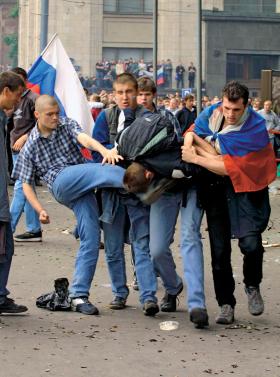We współczesnej Rosji sport, a z nim piłka nożna, jest sprawą wagi państwowej i podlega odgórnej organizacji.