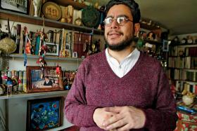 Senator Ivan Cepeda, mediator między rządem a FARC. Jego ojciec zginął w zamachu.