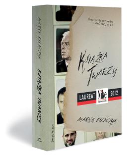 Marek Bieńczyk „Książka twarzy”. Jury Nagrody Nike doceniło lekki, a wyrafinowany styl Bieńczyka i jego łatwość żonglowania tematami: od wielkich tenisistów po rozkosz picia wina. 32 rozdziały, 32 podróże po światach bliskich autorowi. Cena: 39,90 zł.