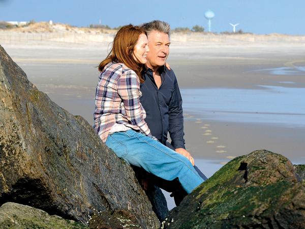 Julianne Moore, grającej tytułową Alice partneruje - jako jej mąż - Alec Baldwin.