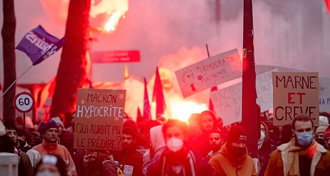 Francja. Protesty przeciwko reformie emerytalnej Macrona